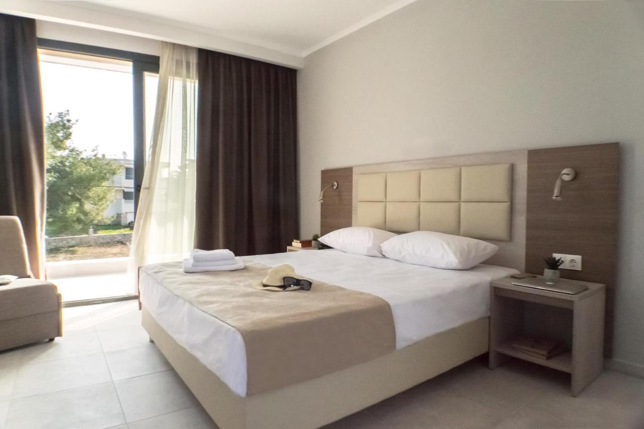 Hotel Perla Halkidiki 3*